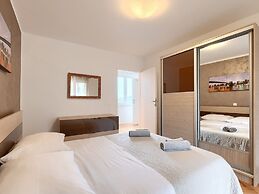 Holiday Home in Rovinjsko With a Pool