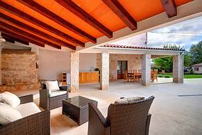 Beautiful Casa Silvano With Swimming Pool