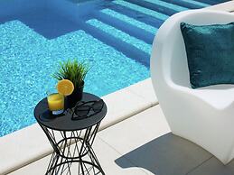 Apartment in Faana With Sea Beach