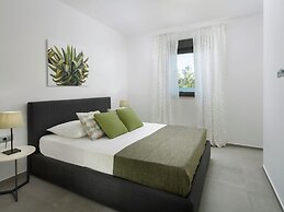 Apartment in Faana With Sea Beach