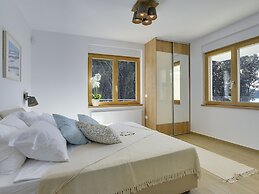 Beautiful Villa by the sea