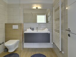 Beautiful Villa by the sea