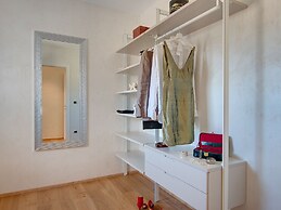 Villa in Vodnjan With Garden