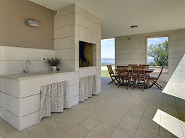 Modern Villa Histria With Pool and View