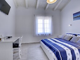 Modern Villa Histria With Pool and View