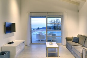 Modern Villa Histria With Pool and View