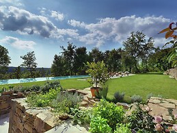 Magnificent Villa in Groznjan With High-end Kitchen & Pool