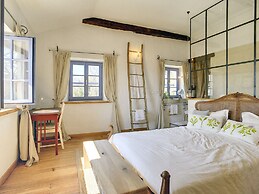 Magnificent Villa in Groznjan With High-end Kitchen & Pool