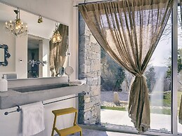 Magnificent Villa in Groznjan With High-end Kitchen & Pool