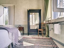 Magnificent Villa in Groznjan With High-end Kitchen & Pool