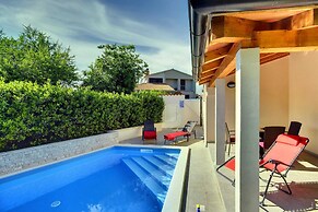 Detached Modern Villa With Pool and Fenced Yard Near the Sea