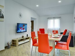 Detached Modern Villa With Pool and Fenced Yard Near the Sea