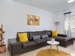 Detached Holiday Home With Swimming Pool, Near the Beach