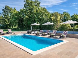 Detached Holiday Home With Swimming Pool, Near the Beach