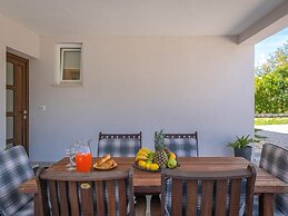 Detached Holiday Home With Swimming Pool, Near the Beach