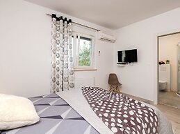 Detached Holiday Home With Swimming Pool, Near the Beach