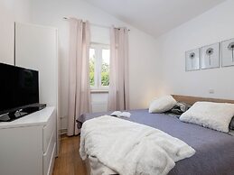 Detached Holiday Home With Swimming Pool, Near the Beach