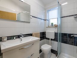 Detached Holiday Home With Swimming Pool, Near the Beach