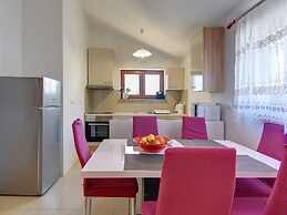 Boutique Hoilday Home With Lawn in Medulin