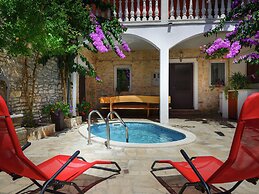 Fascinating Apartment in Medulin near Beach