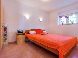 Fascinating Apartment in Medulin near Beach