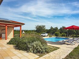 Detached Villa With Pool and Large Garden in Quiet Area Near the Sea