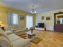 Holiday Home in Medulin With Pool