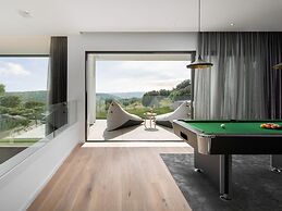 Villa in Pula With Pool and Sauna