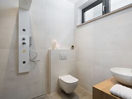 Villa in Pula With Pool and Sauna