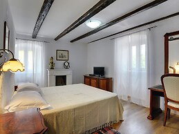 Holiday Home in Rojnici With Pool