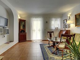 Holiday Home in Rojnici With Pool