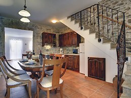 Holiday Home in Rojnici With Pool