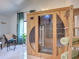 Villa in Medulin With Garden, Private Pool and Sauna Near the Center