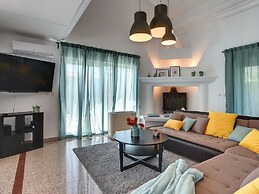 Villa in Medulin With Garden, Private Pool and Sauna Near the Center