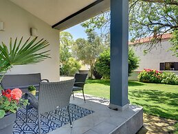 Modern Villa in Pula With Pool and Parking