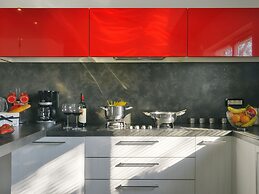 Modern Villa in Pula With Pool and Parking