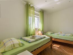 Holiday House With Private Pool and Balcony