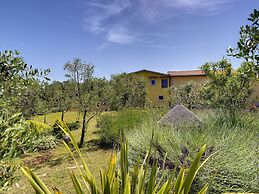 Apartment With Modern Decor and Spacious Garden, 3 km From the Beach