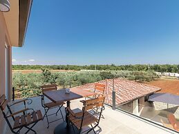 Villa in Pula With Swimming Pool