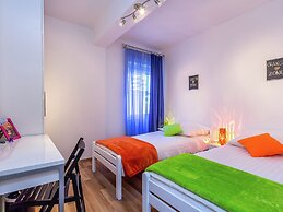 Modern Apartment in Pula With Balcony