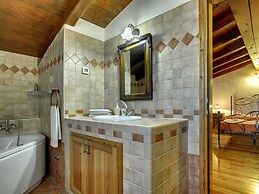 Holiday Home in Valtura With Swimming Pool