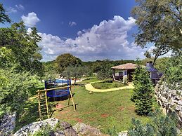 Holiday Home in Valtura With Swimming Pool