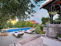 Holiday Home With Swimming Pool, Near the Center