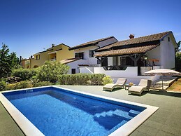 Holiday Home With Swimming Pool, Near the Center