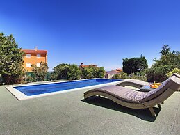 Holiday Home With Swimming Pool, Near the Center