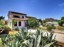Holiday Home With Swimming Pool, Near the Center