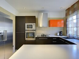 Modern Holiday Home With Swimming Pool, Terrace With Bbq, Near the Cen