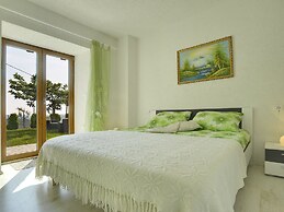 Spacious Villa With Pool in Lupoglav