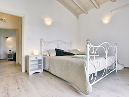 Modern Villa in Pula With Garden