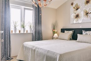 Modern Villa With Pool and Parasol in Pula